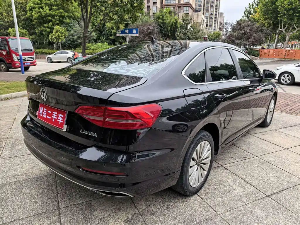 Volkswagen Lavida — миниатюра 8