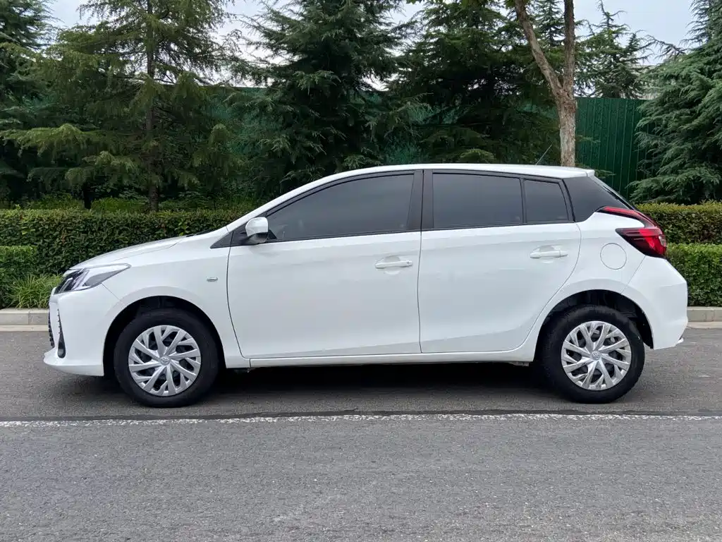 Toyota Vios FS — миниатюра 16