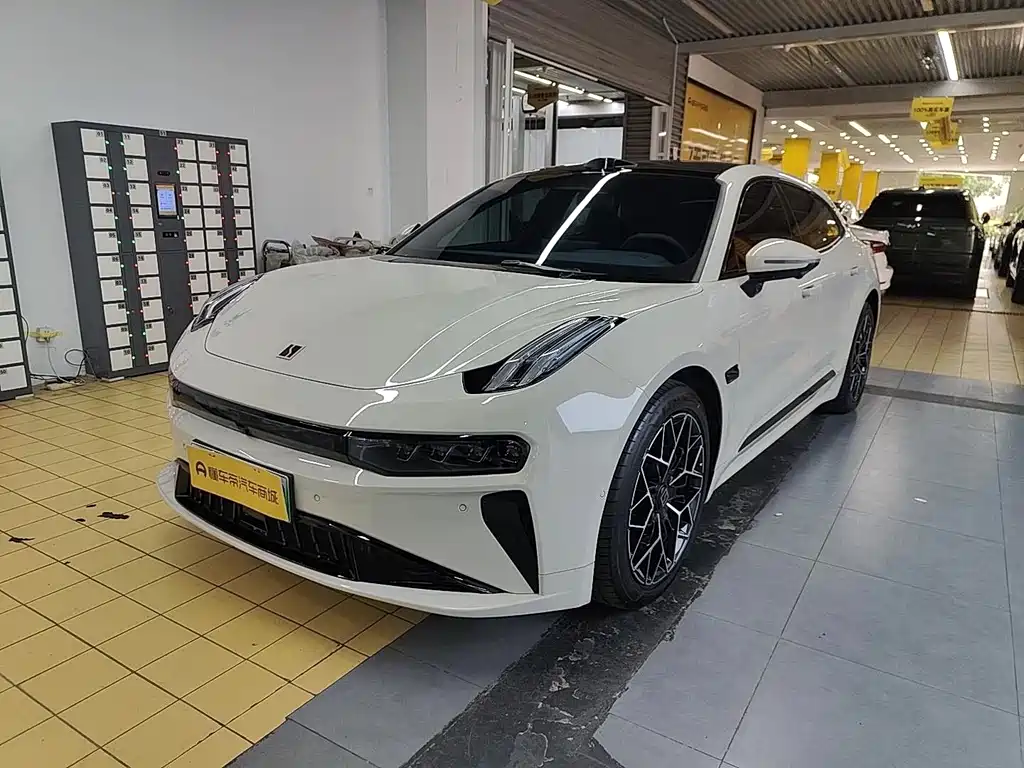 Zeekr 001