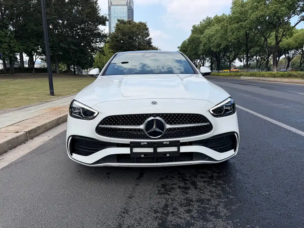 Mercedes-Benz C-Class — миниатюра 2