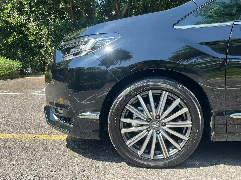 Honda Elysion — миниатюра 14