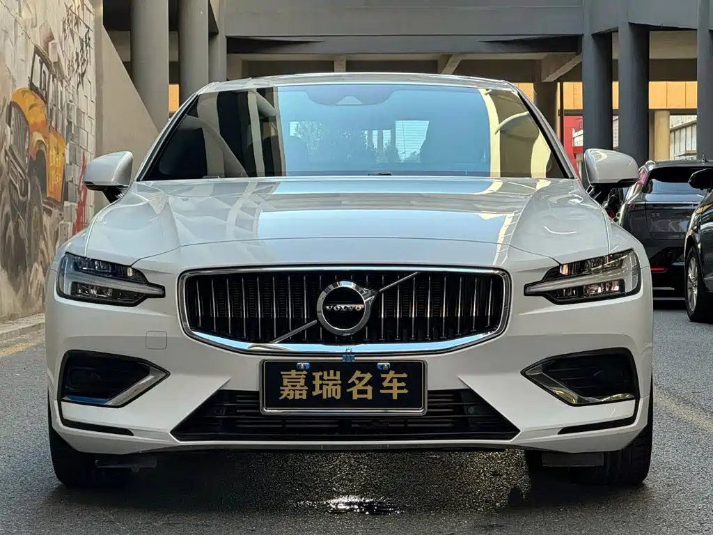 Volvo S60 — миниатюра 2