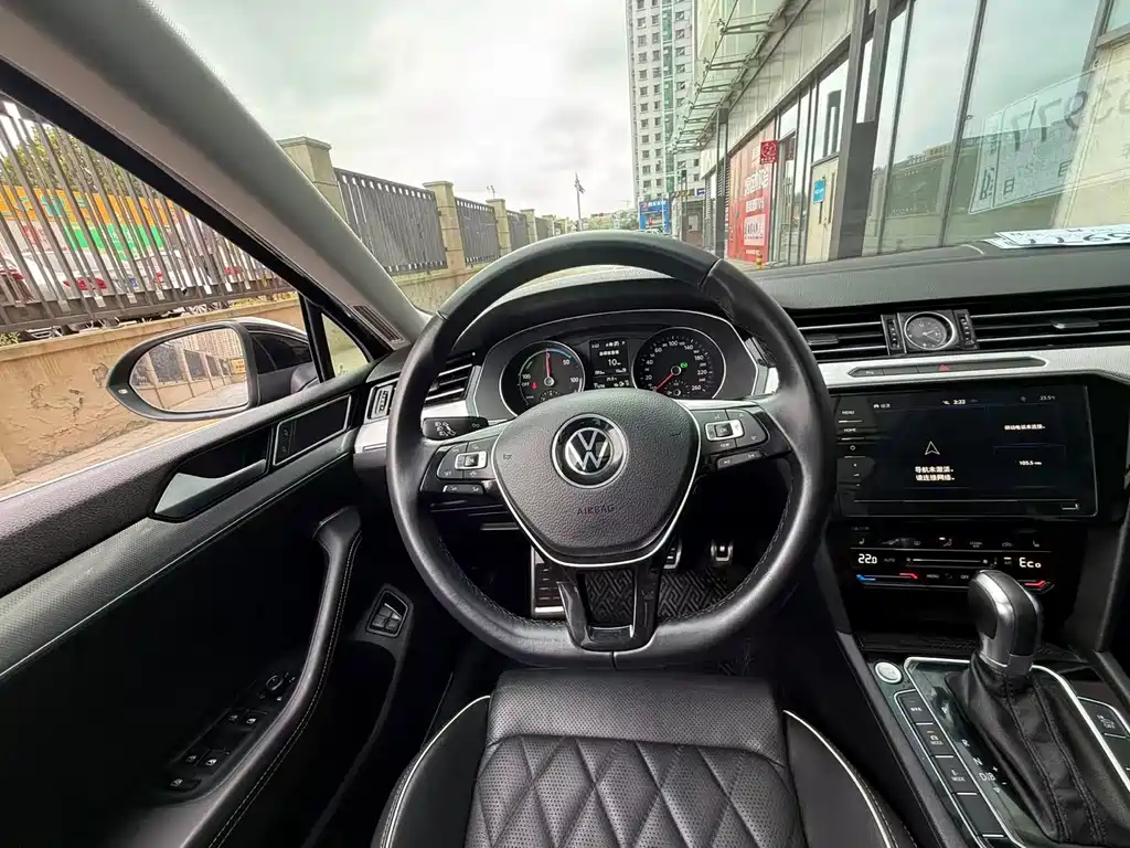 Volkswagen Magotan PHEV — миниатюра 10