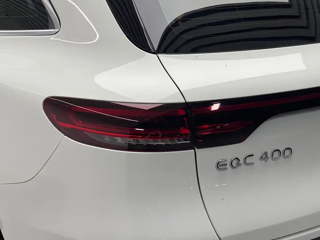 Mercedes-Benz EQC — миниатюра 20