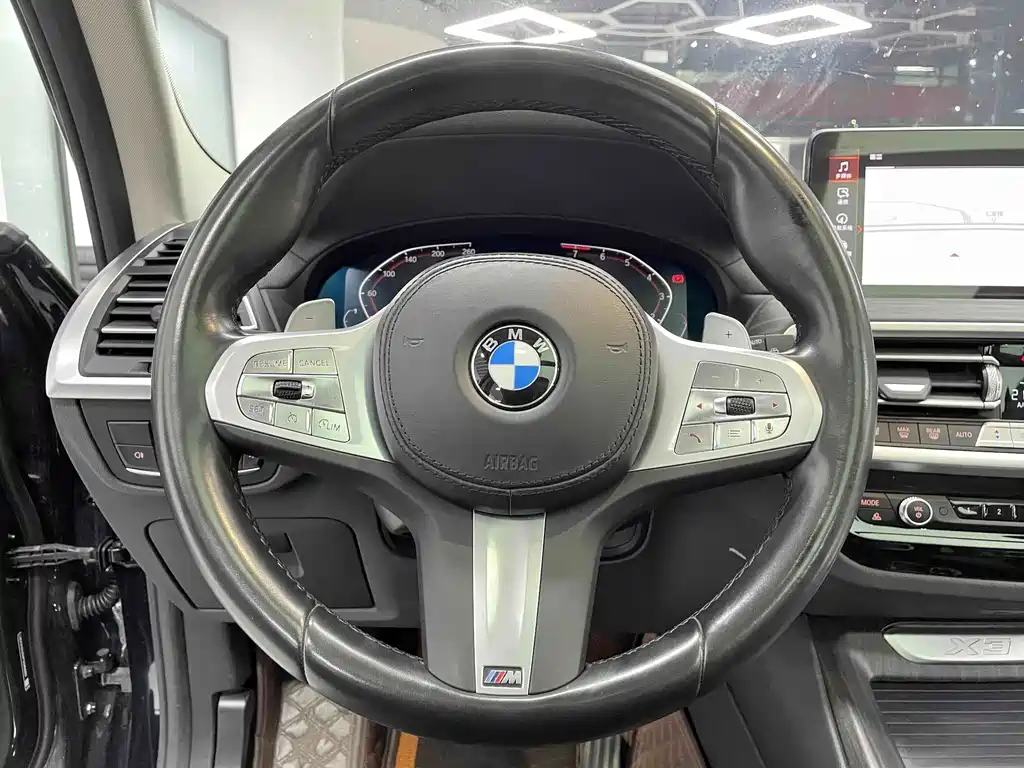 BMW X3 — миниатюра 14