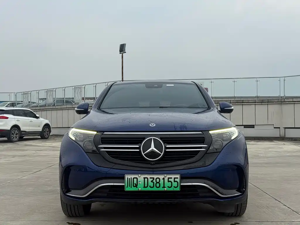 Mercedes-Benz EQC — миниатюра 2