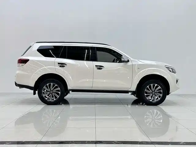 Nissan Terra — миниатюра 7