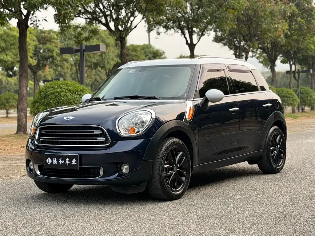 Mini Mini Countryman 2016