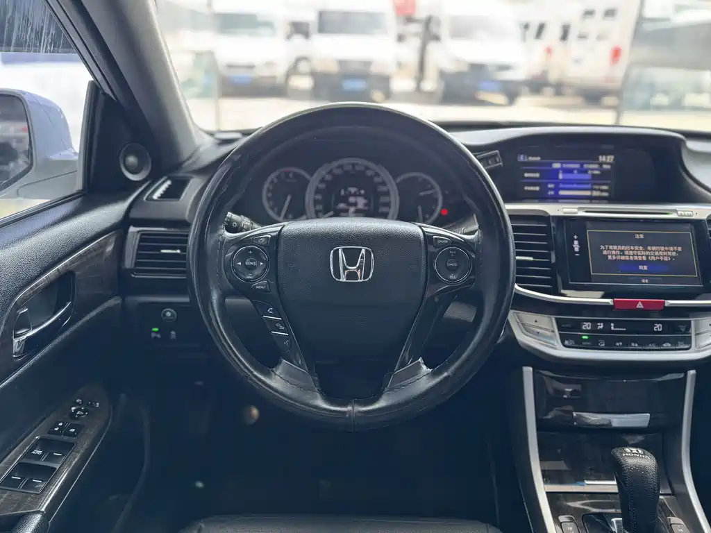 Honda Accord — миниатюра 10
