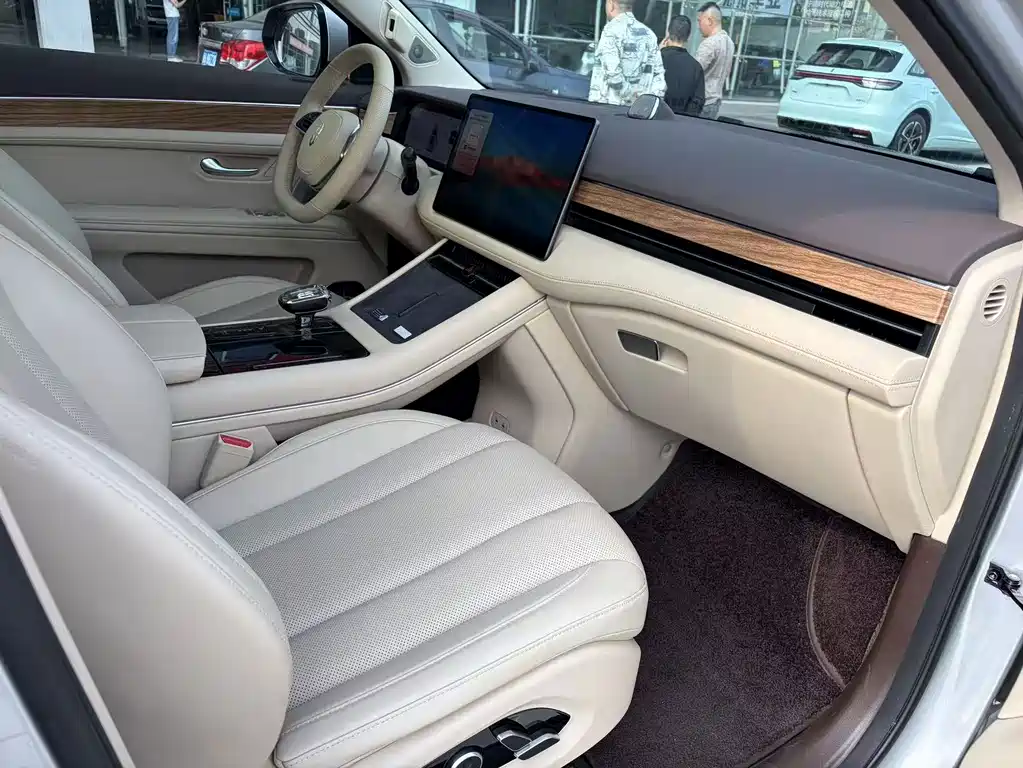 AITO AITO M7 — миниатюра 10