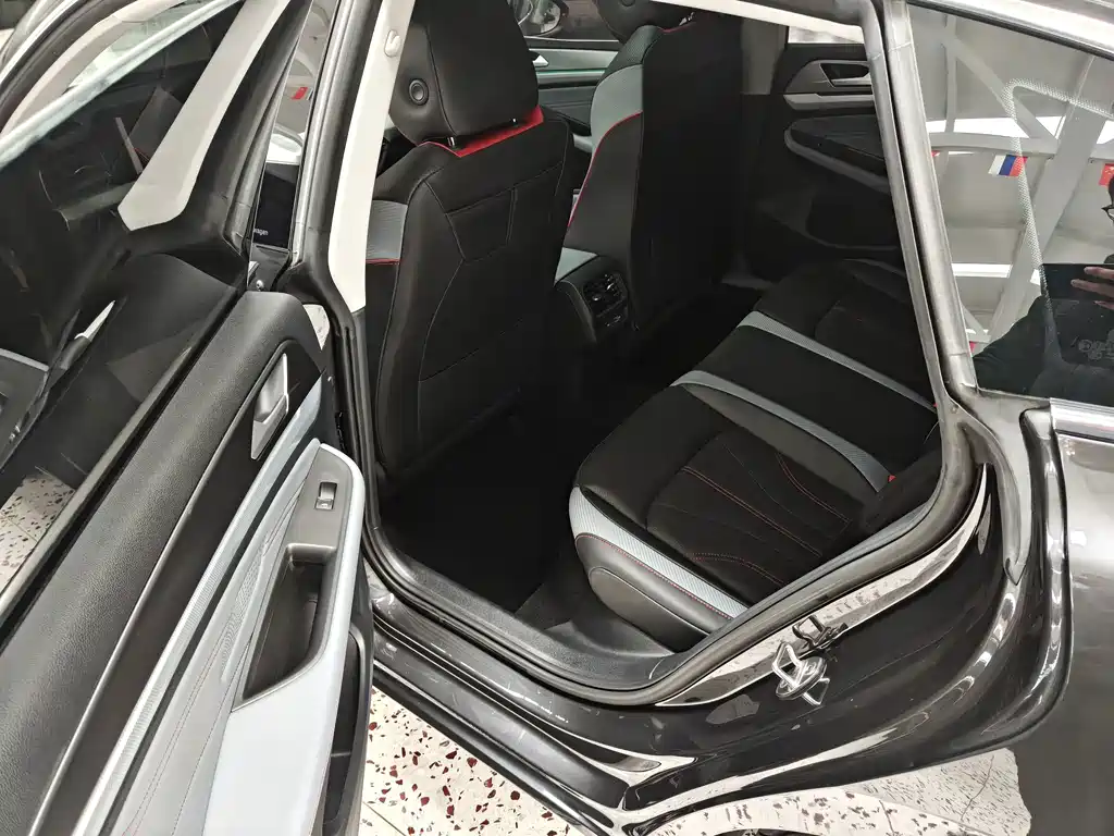 Volkswagen Lamando — миниатюра 11