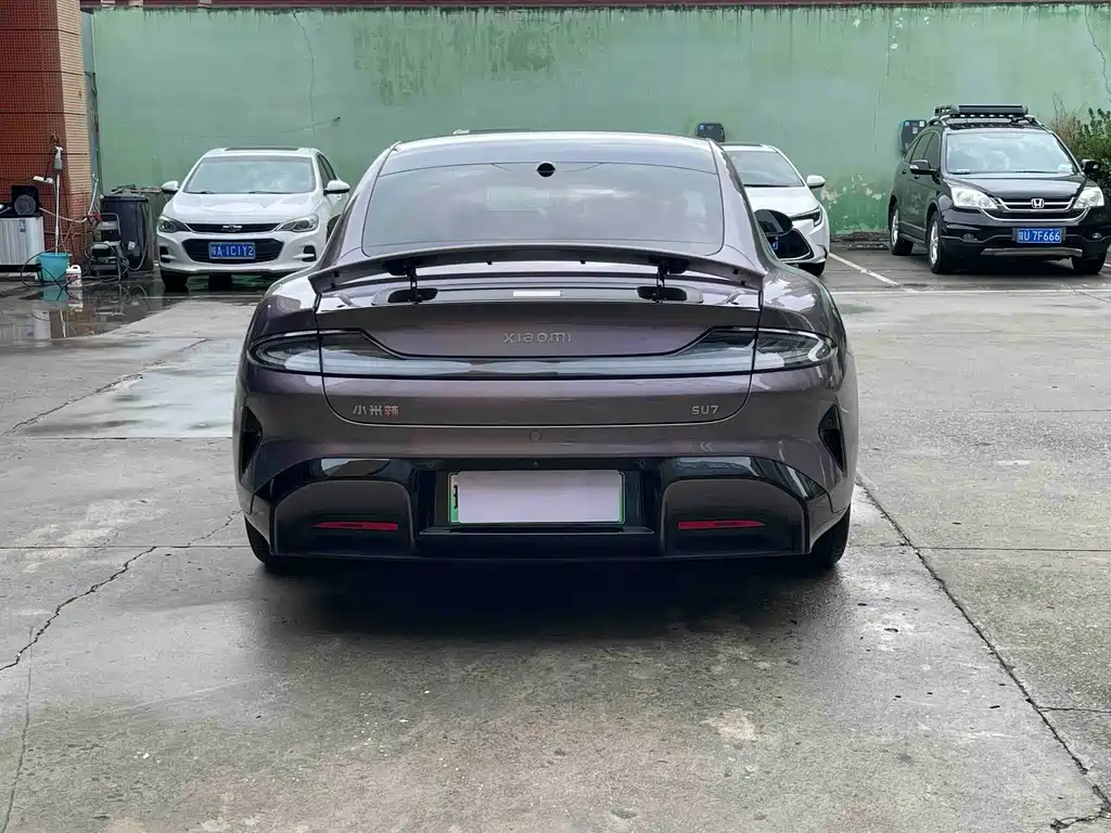 Xiaomi SU7 — миниатюра 5