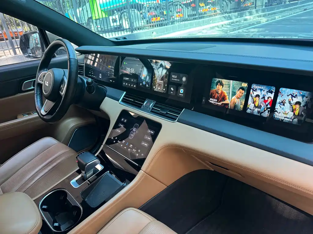 Li Auto Li ONE — миниатюра 12