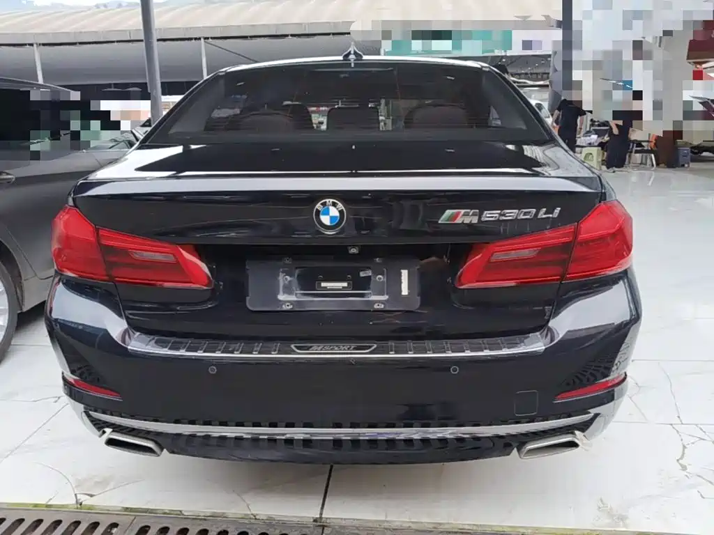 BMW 5 Series — миниатюра 6