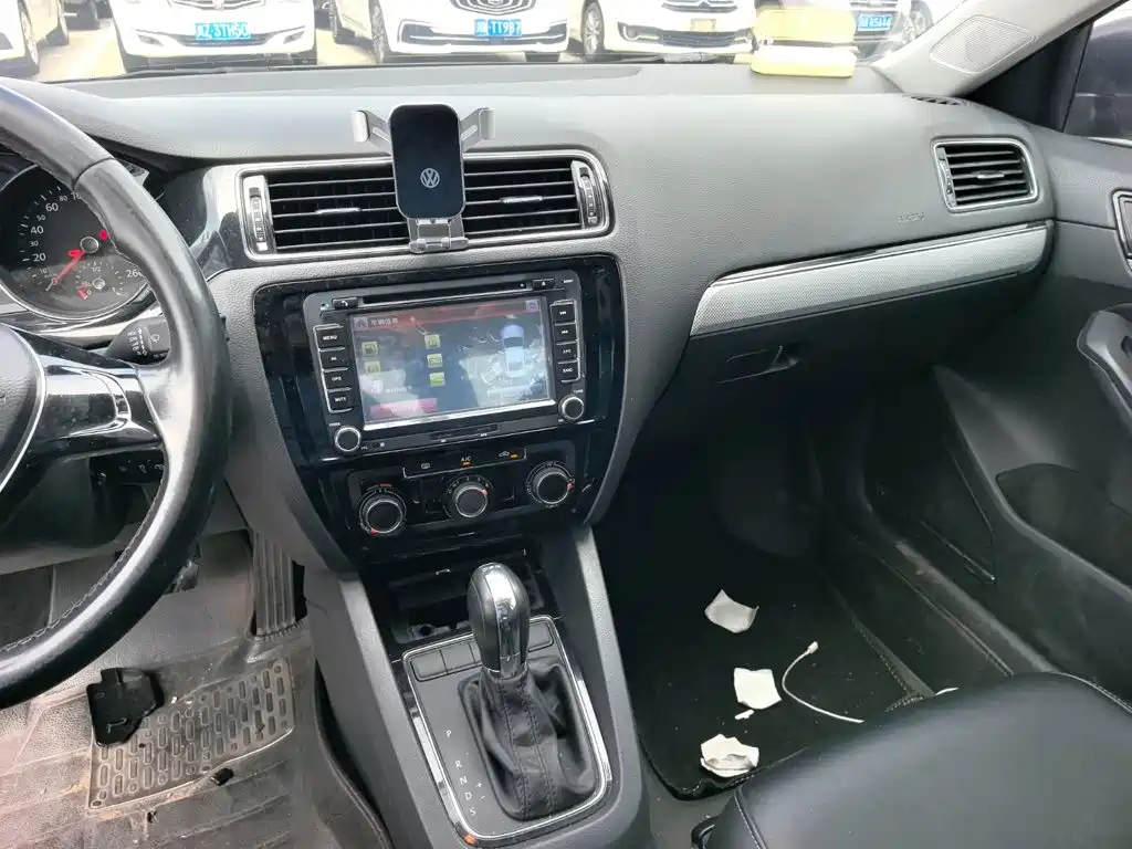 Volkswagen Sagitar — миниатюра 13