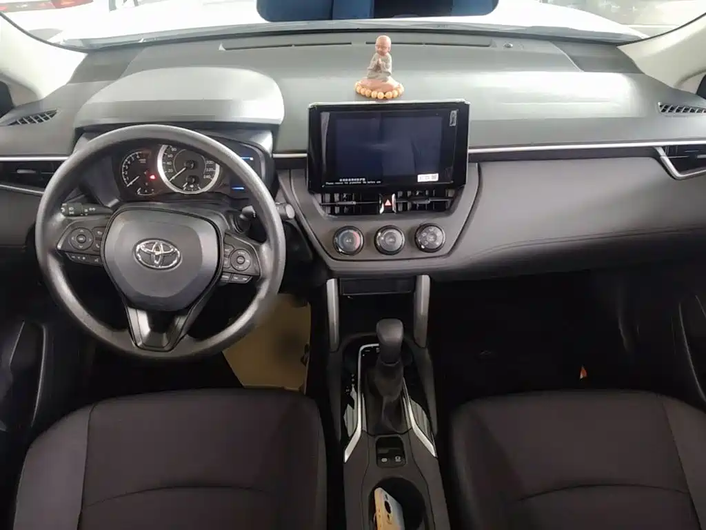 Toyota Corolla Cross — миниатюра 10