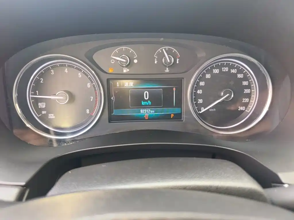 Buick LaCrosse — миниатюра 12