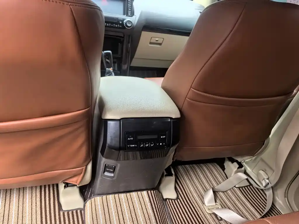 Toyota Prado (Import) — миниатюра 7