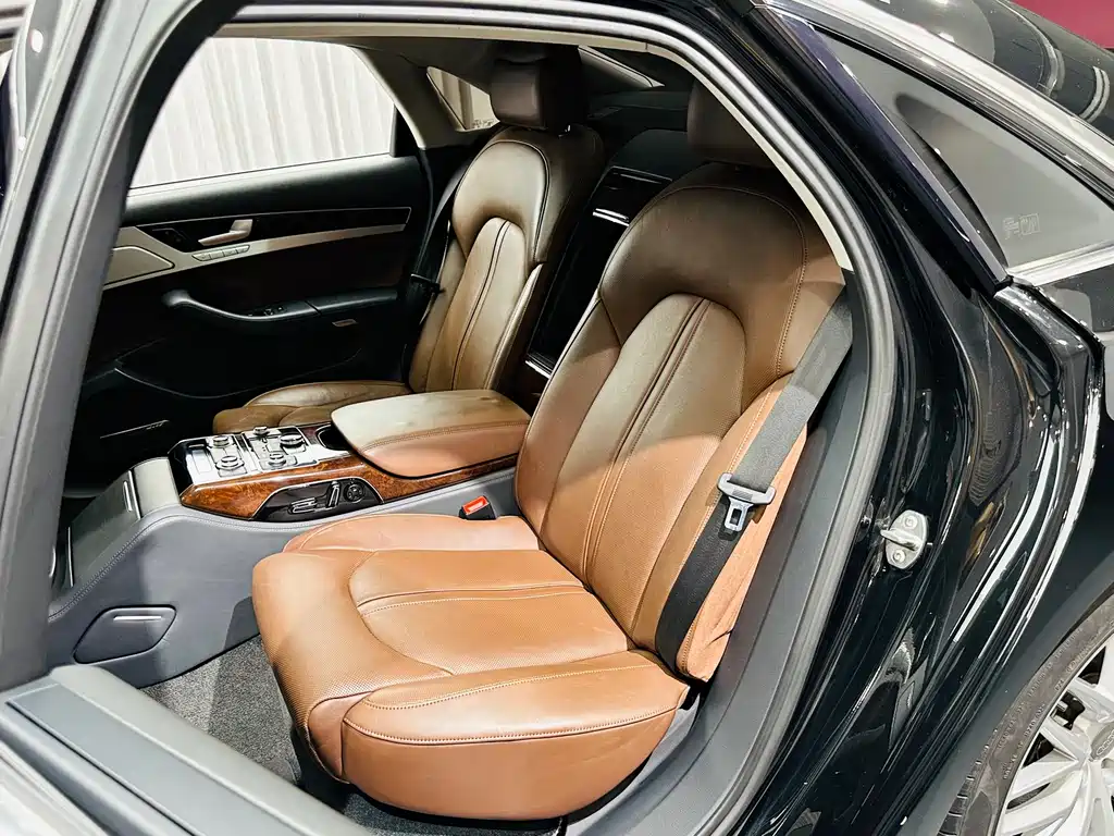 Audi A8 — миниатюра 17