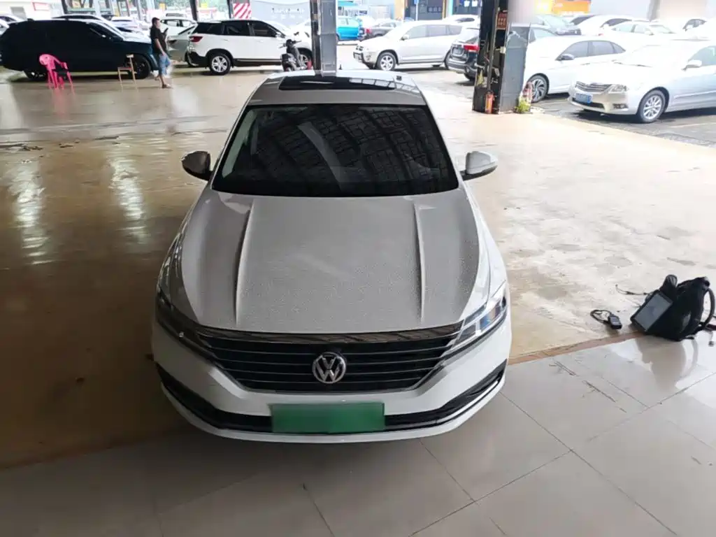 Volkswagen Lavida — миниатюра 3