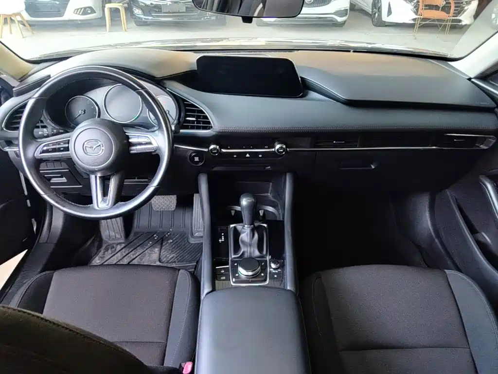 Mazda 3 Axela — миниатюра 10