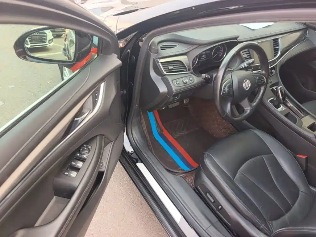 Buick LaCrosse — миниатюра 16