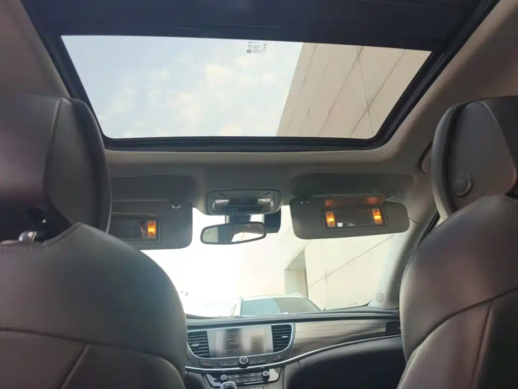 Buick LaCrosse — миниатюра 18