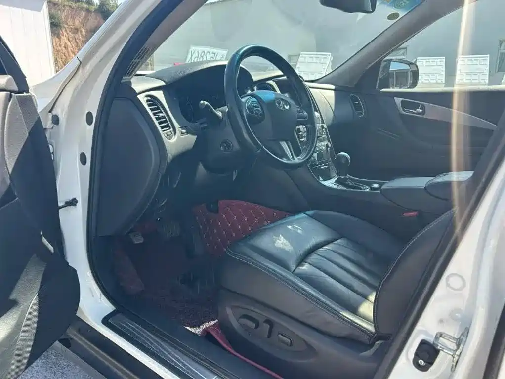 Infiniti QX50 — миниатюра 9