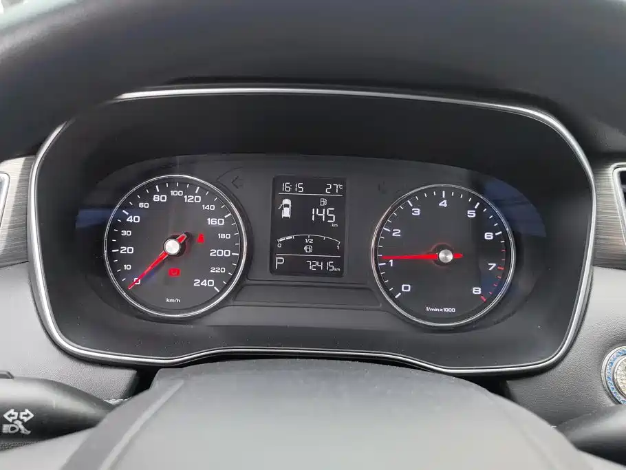 Roewe RX5 — миниатюра 14