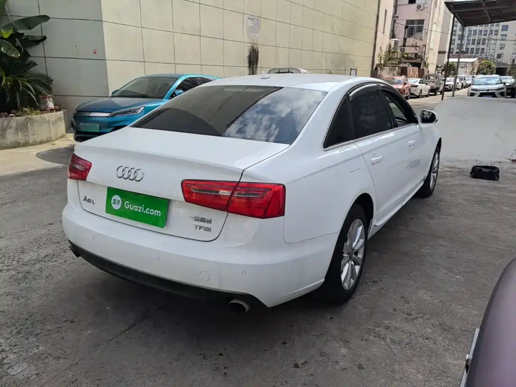 Audi A6L — миниатюра 7