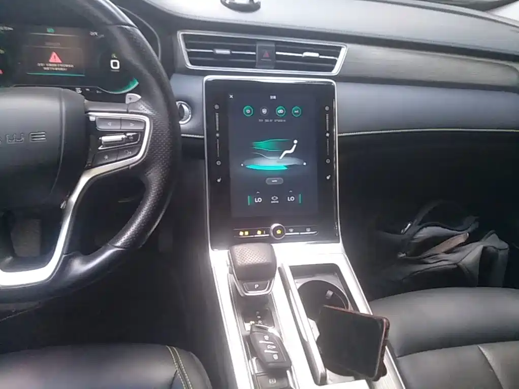 Roewe RX5 New Energy — миниатюра 14