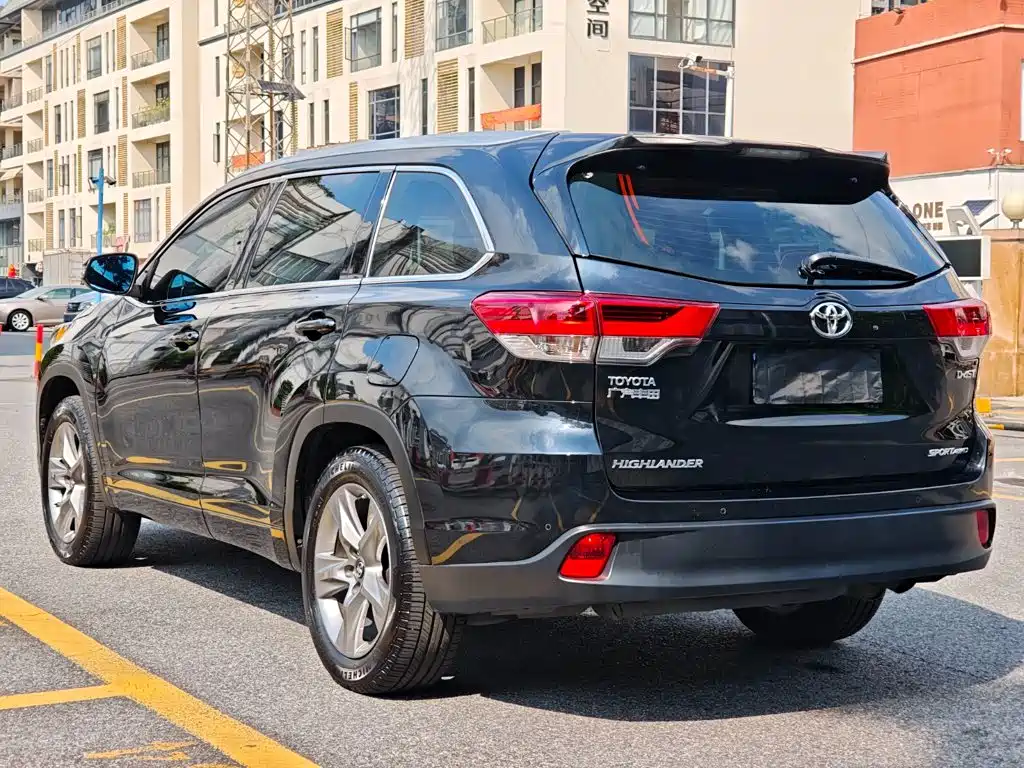 Toyota Highlander — миниатюра 7