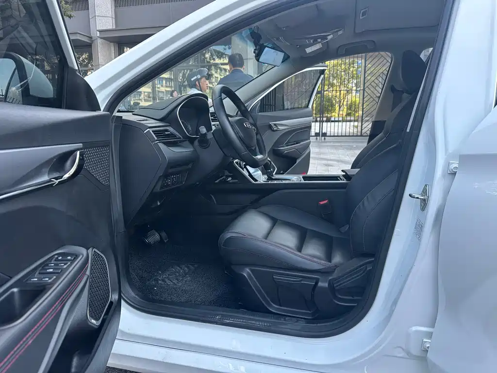 Geely Binrui — миниатюра 5
