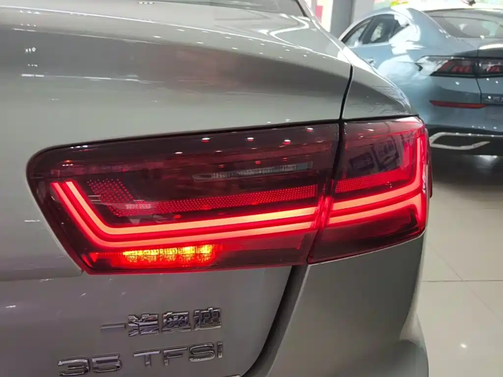 Audi A6L — миниатюра 8
