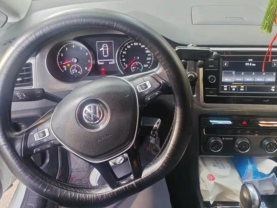 Volkswagen Golf Sportsvan — миниатюра 12
