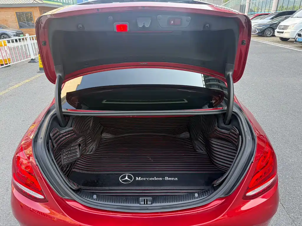 Mercedes-Benz C-Class — миниатюра 9