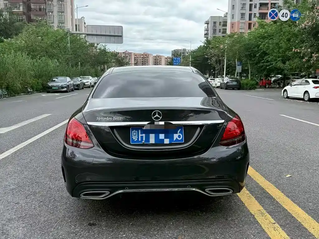Mercedes-Benz C-Class — миниатюра 8