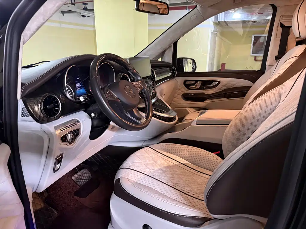 MERCEDES-BENZ V CLASS