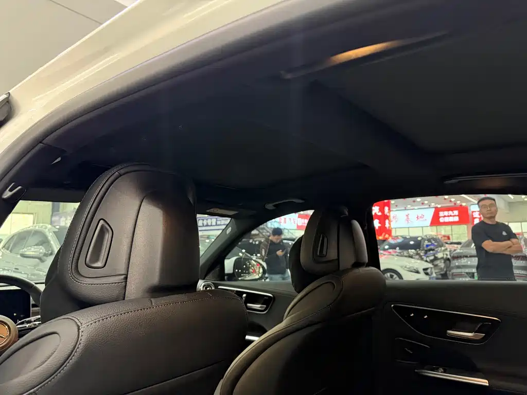 Mercedes-Benz C-Class — миниатюра 14