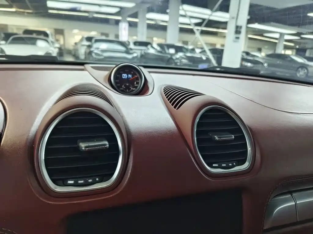 Porsche 718 — миниатюра 7