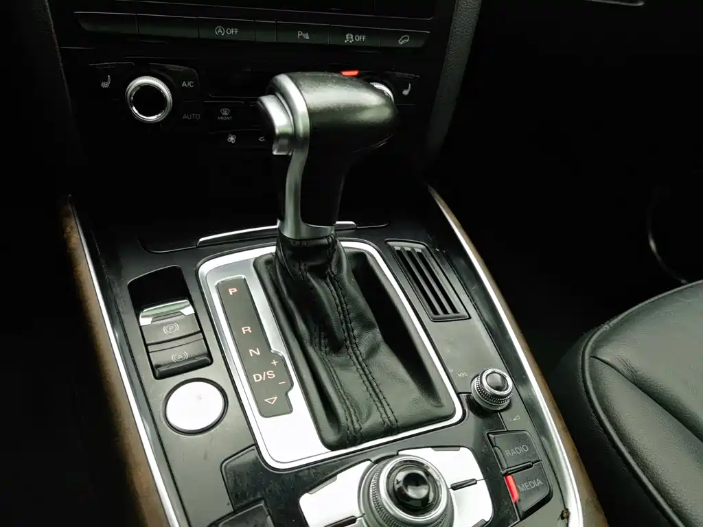 Audi Q5 — миниатюра 13