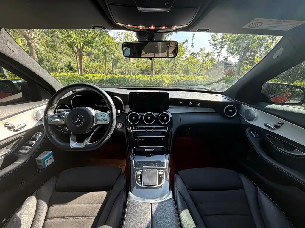 Mercedes-Benz C-Class — миниатюра 9