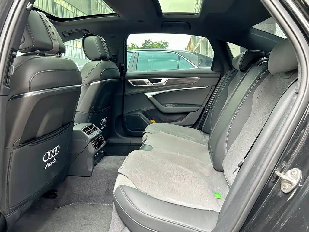 Audi A6L — миниатюра 5