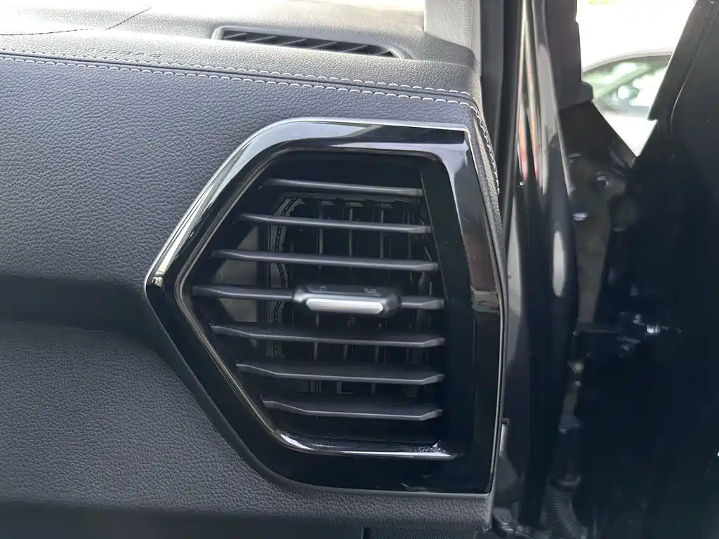 Jetta VS7 — миниатюра 13