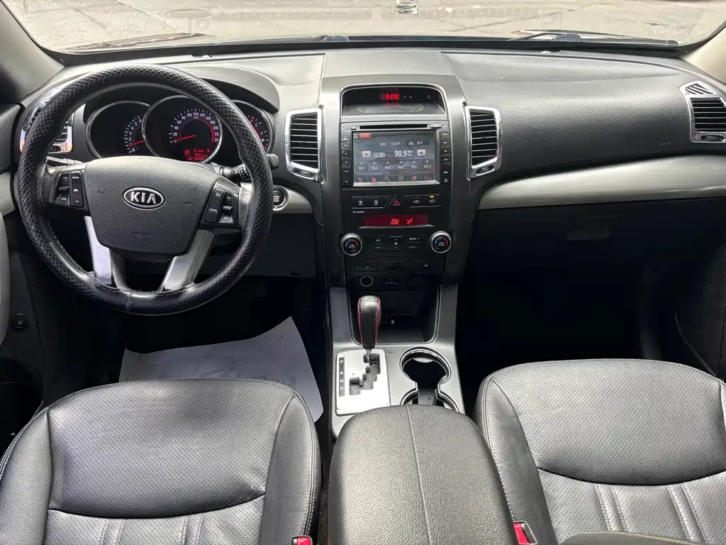 Kia Sorento — миниатюра 5