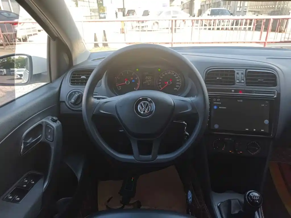 Volkswagen Polo — миниатюра 11