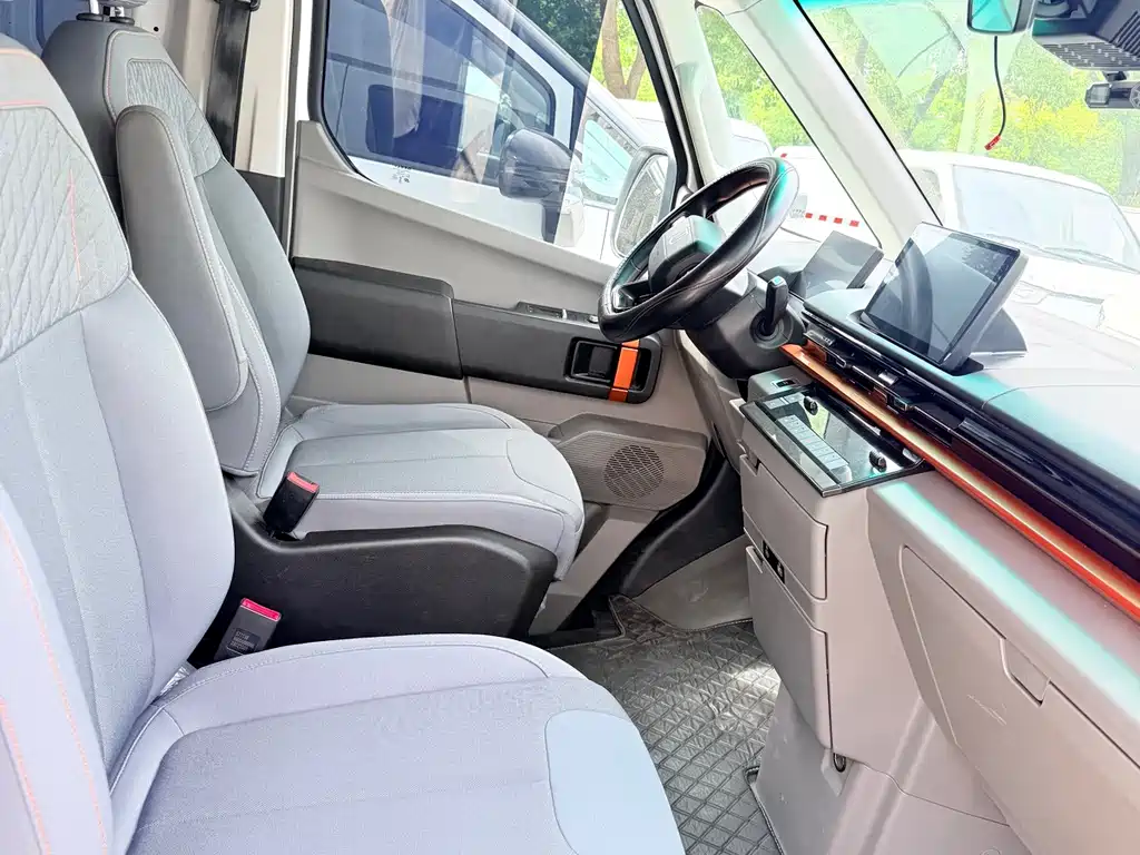 Yuan Cheng Yuan Cheng Super VAN — миниатюра 4