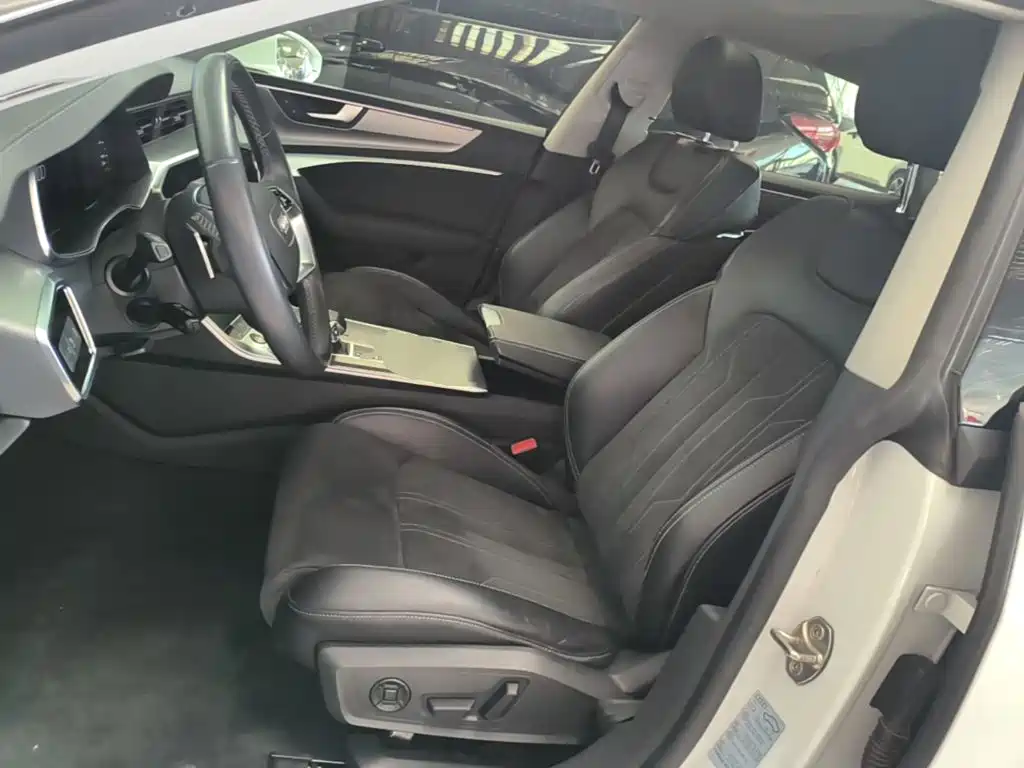 Audi A7L — миниатюра 15