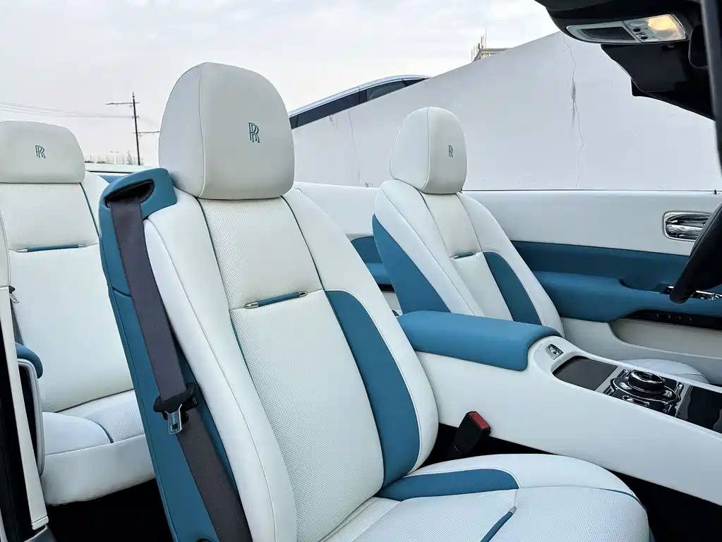 Rolls-Royce Dawn — миниатюра 11