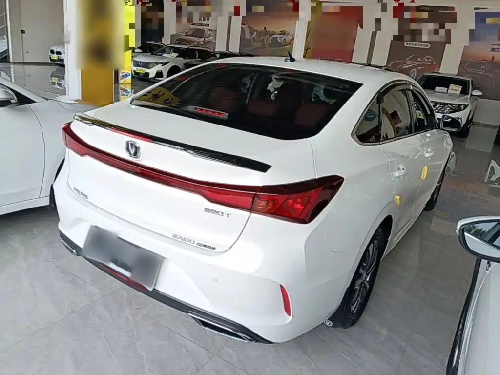 Changan Eado — миниатюра 7